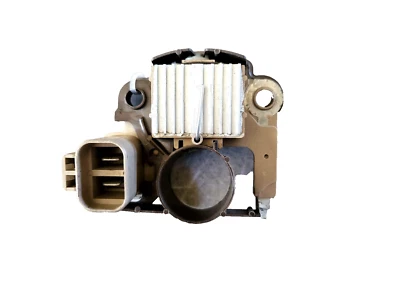 Nuevo regulador de voltaje del alternador A866X00170, A866X17072, IM280, IM837 Foto 1 de 3