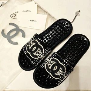 CHANEL COCO MARK sandali piatti tweed scarpe mules donna EU 37 nero blu navy - Foto 1 di 7
