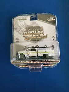 GREENLIGHT U.S. FISH & WILDLIFE GREEN MACHINE 2018 Ram 3500 Dually Service Bed - Picture 1 of 9