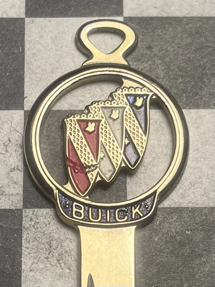 Buick Regal Electra Wildcat Riviera Skylark LeSabre Century 1970 1974 1978 1982 Foto 1 de 4