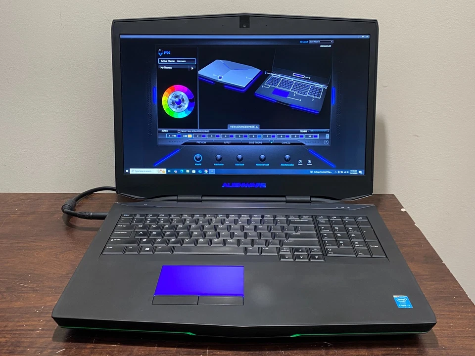 Notebook para jogos Blu-ray Alienware 17 i7-4910MQ 32GB 1TB/HDD 256GB/SSD GTX880M/8GB - Imagem 1 de 4