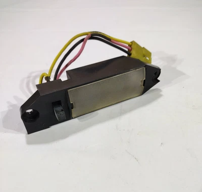 Luz de mapa de tablero para camioneta Dodge Ram 81-93 84 85 86 87 88 89 92 Ramcharger D150 OEM Foto 1 de 4