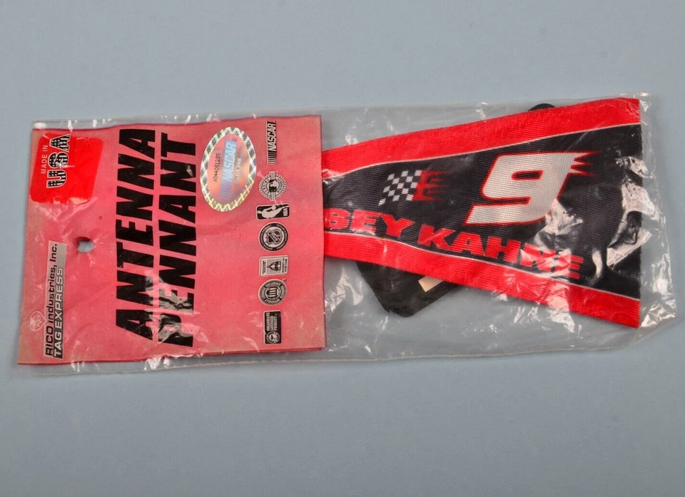 Antena vintage Kasey Kahne #9 Nascar Pennant - Imagem 1 de 4