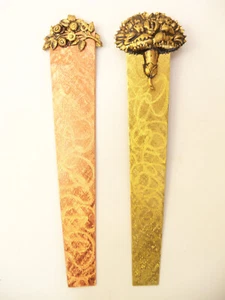 2 Vintage Etched Brass with Floral Bouquet Finial Bookmarks - Picture 1 of 7