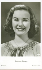 1940s Vintage Film movie star DEANNA DURBIN Rare German photo postcard - Picture 1 of 2