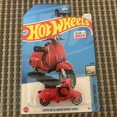 Hot Wheels VESPA 90 SS SUPER SPRINT (1966) Factory Fresh 6/10 - Image 1 of 2