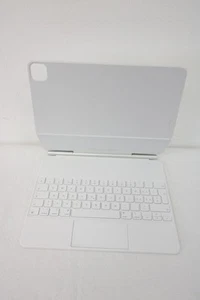 Apple Magic Keyboard für iPad Pro 12.9 (5. Generation) A2480 QWERTZ Weiß - Bild 1 von 3