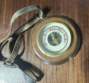 Small Carved Wood Surround Wall Barometer - Picture 1 of 3