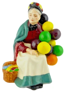 Old Balloon Lady Unbranded 7 1/2"  Seated Handpainted Very Fine Condition - Picture 1 of 10
