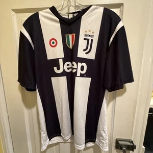 Ronaldo Juventus Jersey - Medium 2018 2019 CR7 - Juventus Official Merchandise - Picture 1 of 6