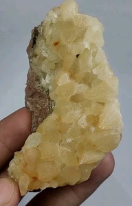 135g Skalenoedrische Dogtooth Calcit Punktkristalle auf Matrix aus Belutschistan. - Bild 1 von 14