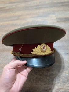 Cappello berretto militare URSS esercito sovietico russo ufficiale parata uniforme visiera 58 RARO - Foto 1 di 6