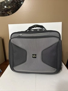 Sharper Image Carry On Laptop Bag TSA Approved Silver & Grey Travel - Picture 1 of 9
