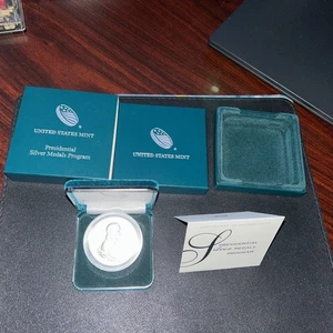 James Monroe Presidential Silver Medal US Mint 1 Oz .999 OGP Box COA - Picture 1 of 13