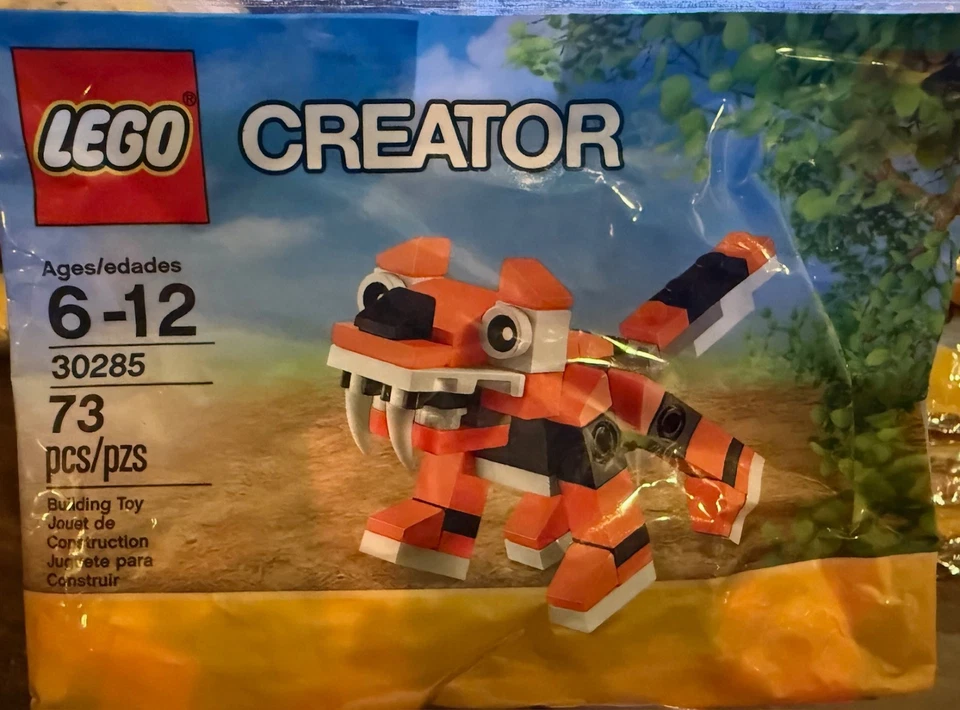 LEGO CREATOR: Tiger (30285) - Image 1 of 1