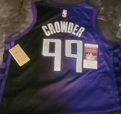 Camiseta firmada por Jae Crowder de los Sacramento Kings certificado de autenticidad JSA autografiada talla 52 XL Foto 1 de 4