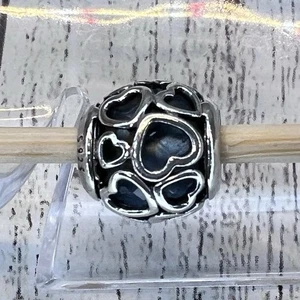 Authentic Pandora Silver ENCASED IN LOVE Blue Charm 792036NBS - Picture 1 of 4