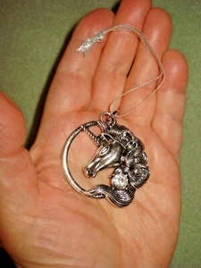 5 3/4" Gota Plateada 2" Diamantes de Imitación Brillante Unicornio Decoración de Navidad - Imagen 1 de 6