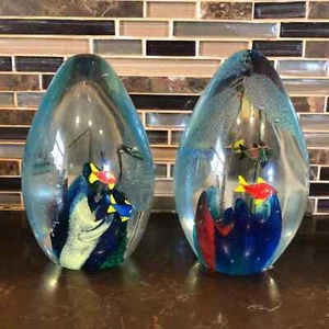 Pair of 6” egg shaped glass ocean aquarium art glass heavy paperweights lot of 2 - Picture 1 of 5