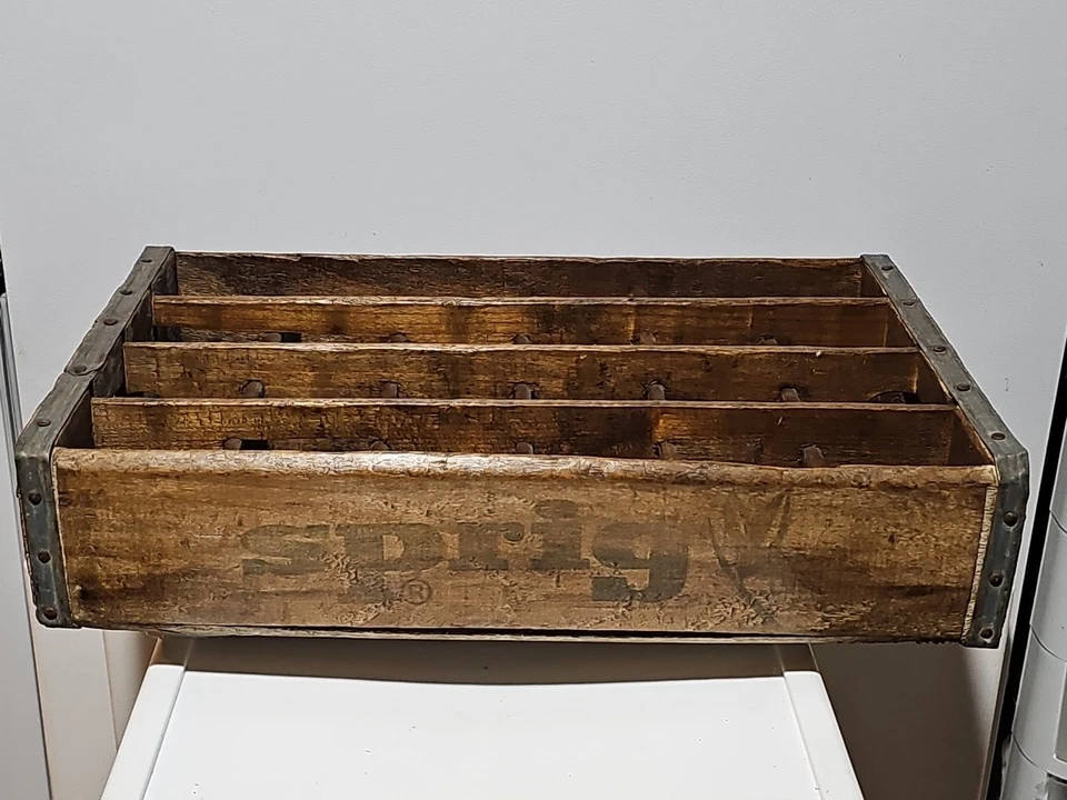 Porta 24 cajas vintage de madera de soda Sprig años 50 Foto 1 de 4