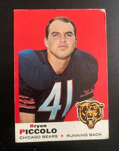 1969 Topps Football #26 Brian / Bryon Piccolo (RC) - Picture 1 of 2
