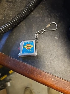 Vintage St. Louis Mini Metall Maßband - Bild 1 von 4