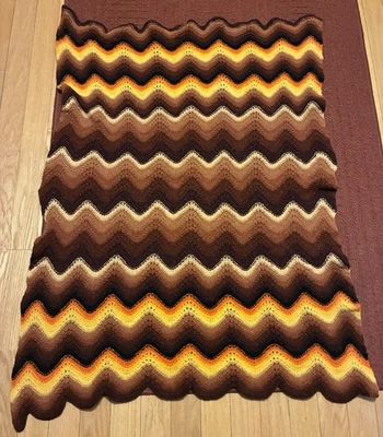 Manta afgana tejida de colección fieltro lana rayas 49x34” amarillo marrón naranja años 70 retro Foto 1 de 4