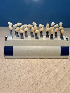 Guía dental VITA 3D Master resina 26 colores - Imagen 1 de 8