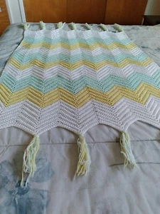 Handmade Knitted/Crochet Afgan/Throw - Picture 1 of 4