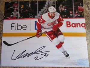 LUCAS RAYMOND SIGNED 8X10 MATTE PHOTO DETROIT RED WINGS (D) - Picture 1 of 2