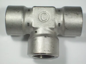 1- Cajon Swagelok Stainless Steel Pipe Tee Fitting, 3/4" Female NPT, SS-12-T - Picture 1 of 5