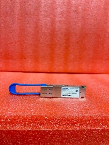 Finisar FTL4C1QL2L 40GBASE-LR4 2km QSFP+ Transceiver Modul - Bild 1 von 3