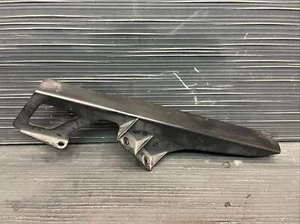 Suzuki GSXR1000 2002 cubierta de cadena, protector de cadena OEM #122723 - Imagen 1 de 3