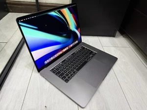 Apple MacBook Pro Retina 16” 2019 - 4TB SSD 64GB Ram 2.4GHz 8-Core i9 5500M 8GB - Picture 1 of 19