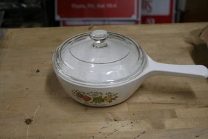 Vintage Corning Ware Spice of Life 1 Pint P-81-B Handled Sauce Pan with Lid - Picture 1 of 3