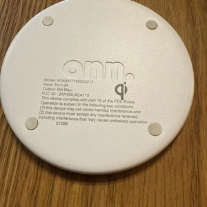 Onn Wireless Charging Pad. 5 Watt. - Photo 1 sur 3