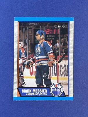 1989-90 O-Pee-Chee ~ Mark Messier ~ ~ Base ~ 65 ~ Oilers - Image 1 of 3