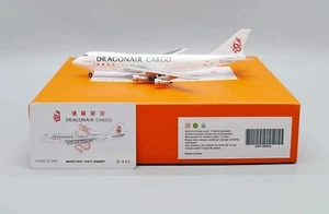JC WINGS DRAGONAIR BOEING B747-200F 1:400 DIE-CAST EW4742003 IN STOCK - Picture 1 of 3