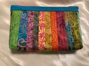 Small Colourful Batik patchwork zipped Pouch - Picture 1 of 5