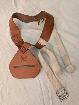 HUNTER TAN  67-99 LEATHER SHOULDER HOLSTER HARNESS - RH FOR 1100 SERIES HOLSTERS - Image 1 of 4