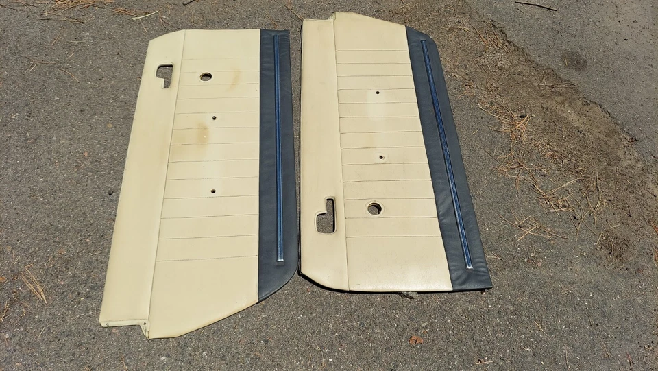 Par de paneles de puerta Lancia Fulvia Coupé OEM (1965 - 1976) L+R ¡Buen estado! Foto 1 de 4