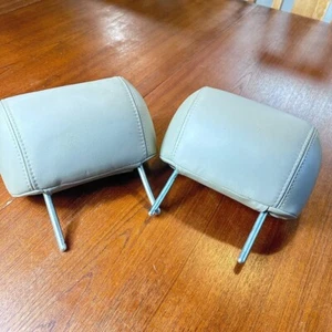 2001 Rear Seat Tan Faux Leather Headrest Set of 2 (See Photos) - Bild 1 von 6