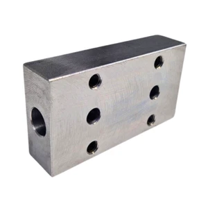 FLANGE FOR 3/8" & 1/2" DE - Picture 1 of 2