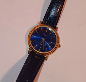 Vintage Timex Quartz Watch- Blue Dial 25mm Face 7.5 Length - Picture 1 of 6