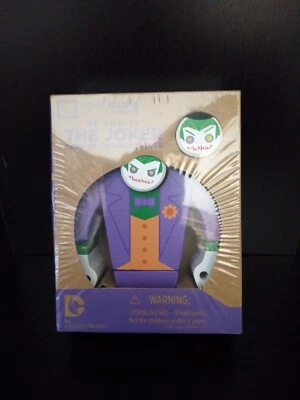 2015 LOOT CRATE THE JOKER PAINTED WOODEN FIGURE Exclusive DC Comic Batman Trl8#1 - Image 1 of 2