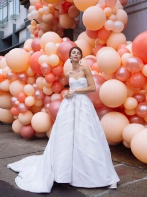 Vestido de novia BHLDN Carlton Whispers and Echoes Foto 1 de 4