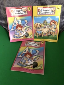 Lot 3 Classic Raggedy Ann and Andy Coloring And Activity Books Vintage 2002 - Picture 1 of 2