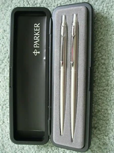 Parker Classic Stainless Steel Ballpoint Pen & Click 0.5 Pencil Brass Set In Bx - Picture 1 of 5