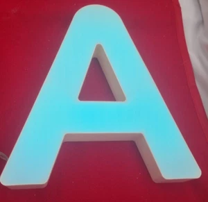 Luces de letras LED que cambian de color decoración alfabeto -A - Imagen 1 de 4