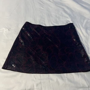 Express Damen Pailletten Rock 5/6 schwarz weinrot kurz gefüttert Urlaub festlich launisch - Bild 1 von 14